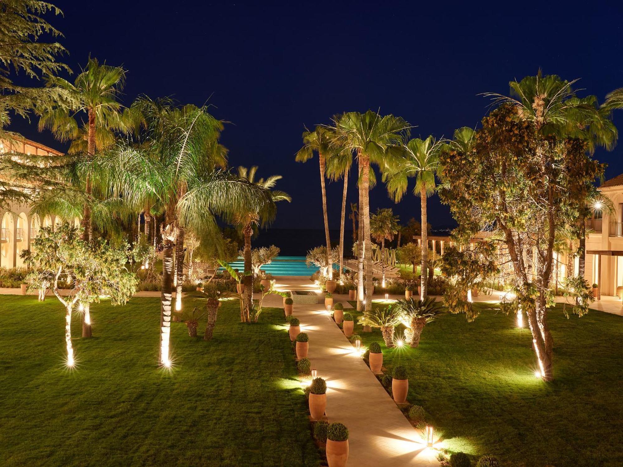 Grecotel Filoxenia Hotel 4*