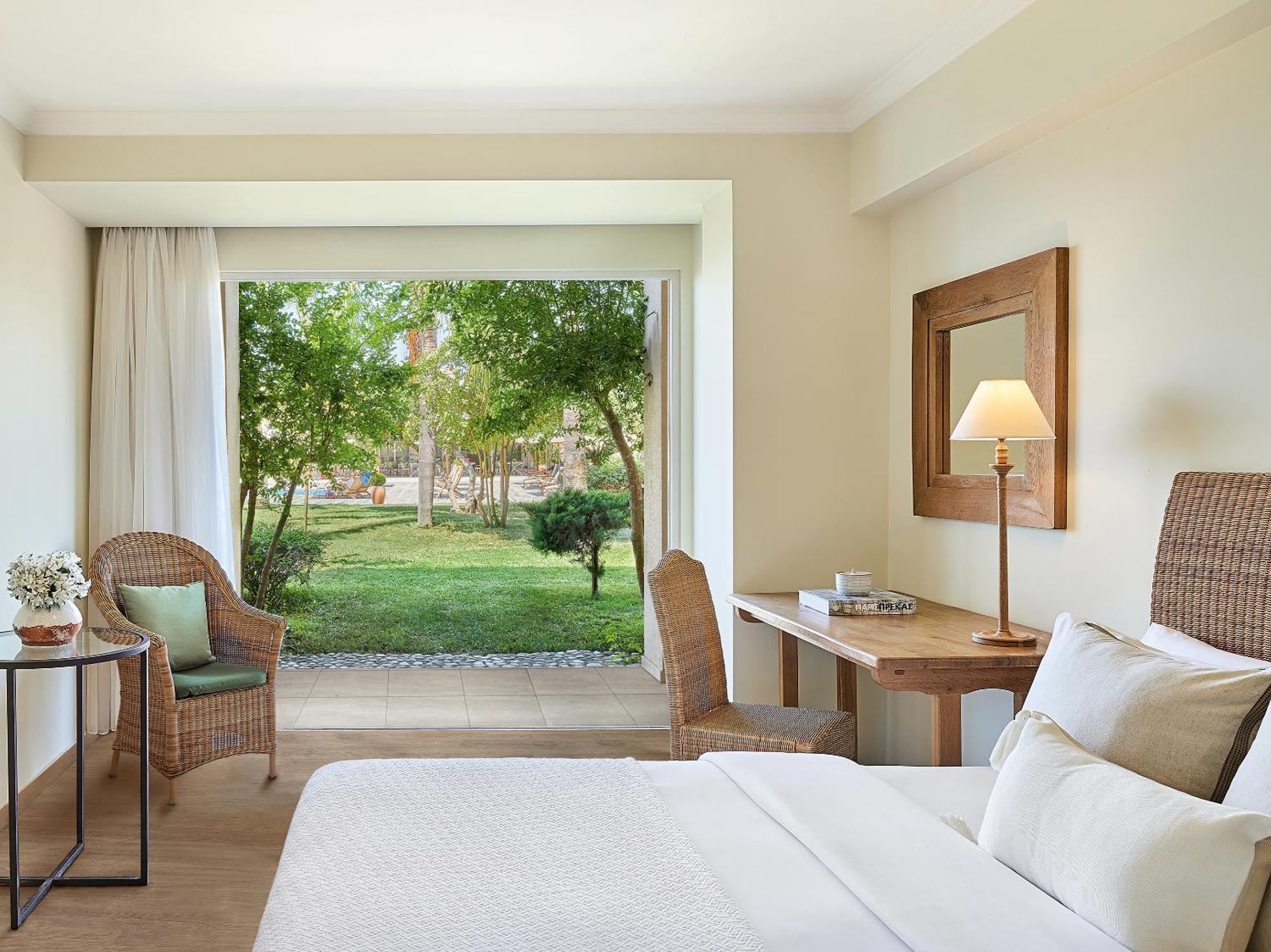 Grecotel Filoxenia Hotel 4*